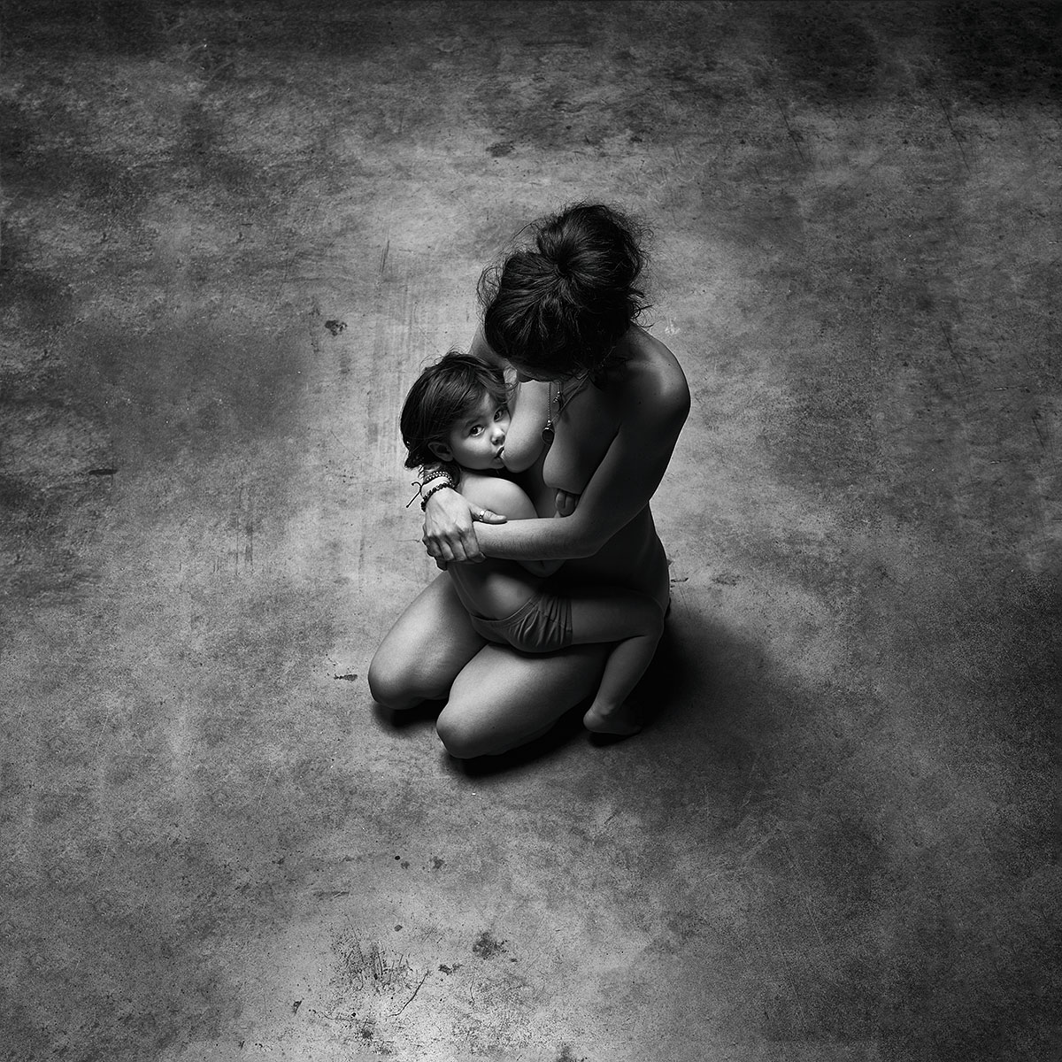 Rhéa ShirUdo photographe maternage proximal en Normandie